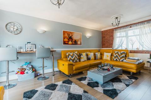 2 bedroom semi-detached house for sale, Crayford Way, Leicester, LE5