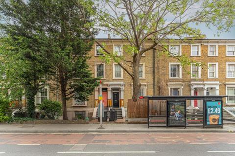 3 bedroom flat to rent, Dalston Lane, Hackney, E8