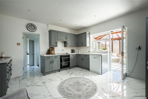 4 bedroom cottage for sale, Melton Road, Hickling Pastures, Melton Mowbray