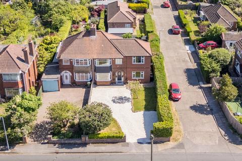 4 bedroom semi-detached house for sale, Reighton Avenue, York YO30