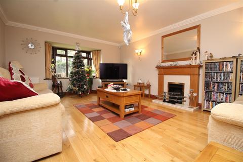4 bedroom detached house to rent, Gas Lane, Thorney, Peterborough
