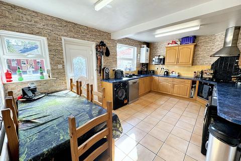 3 bedroom semi-detached house for sale, Polefield Circle, Prestwich, M25