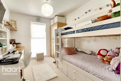 2 bedroom apartment for sale, Rectory Park Avenue, Northolt