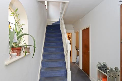3 bedroom end of terrace house for sale, Ellanby Crescent, London, N18
