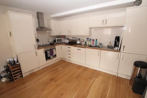 1 bedroom apartment to rent, Peach Street, Berkshire RG40