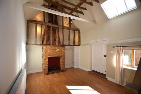 1 bedroom detached house to rent, 1 Back Lane, Shefford, Beds