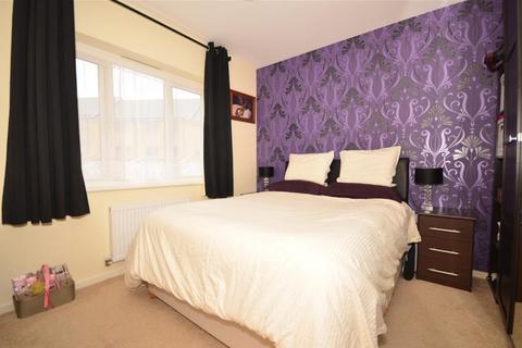 3 bedroom terraced house to rent, Springhead Parkway, Northfleet DA11