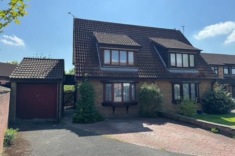 Maldwyn Close, Middleleaze, Swindon, SN5