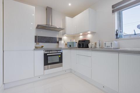 3 bedroom terraced house to rent, Cairnwell Drive, Aberdeen