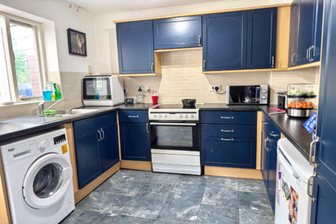 2 bedroom semi-detached house for sale, Berkshire Drive, Ramleaze, Swindon, SN5