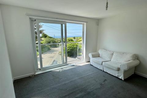 1 bedroom flat to rent, Tregurrian, Newquay TR8