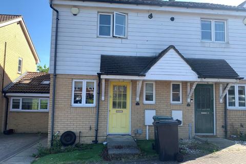 2 bedroom semi-detached house to rent, Galleon Mews, Northfleet