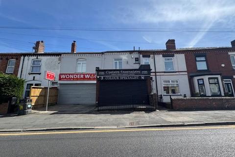 Property to rent, Billinge Road, Wigan, Lancashire