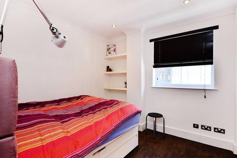 2 bedroom flat to rent, Aria House, Covent Garden, London, WC2B