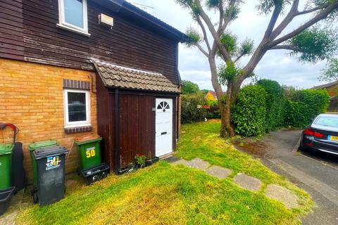 1 bedroom end of terrace house to rent, Cerne Close, Southampton SO18