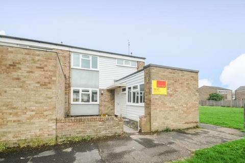 4 bedroom end of terrace house to rent, Barnard Crescent,  Aylesbury,  HP21