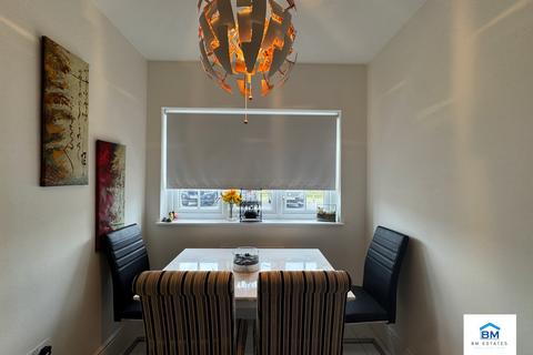 4 bedroom terraced house for sale, Farnley Road, Leicester LE5