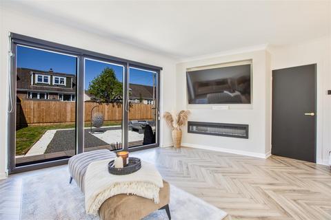 2 bedroom detached bungalow for sale, Hillfoot Avenue, Wishaw