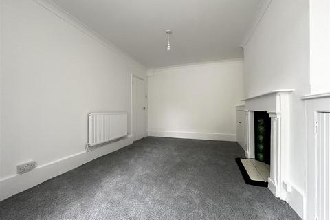 1 bedroom flat to rent, Darnley Road, Gravesend, Kent