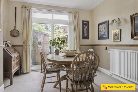 3 bedroom semi-detached house for sale, Delhi Road, Enfield