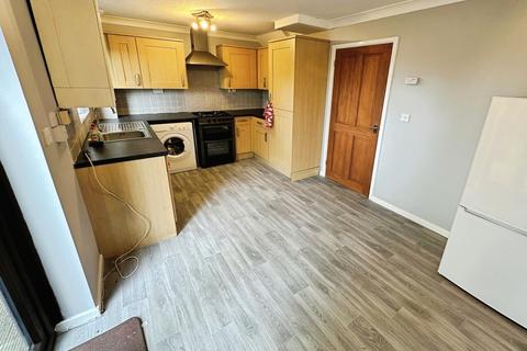 3 bedroom semi-detached house to rent, Beethoven Road, Basingstoke RG22