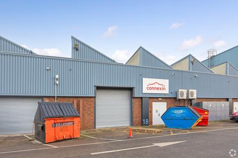 Warehouse to rent, 200 Clough Rd Hull HU5 1SN