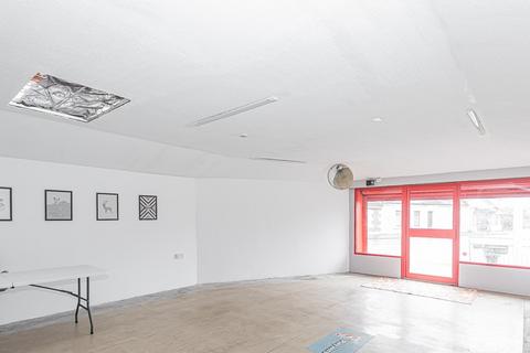 Retail property (high street) for sale, 29 Kirkpatrick St Girvan KA26 0AD