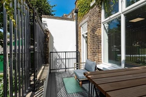 Office to rent, 4 City Rd London EC1Y 2AA