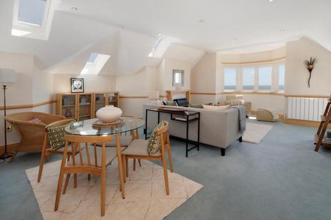 3 bedroom flat for sale, Palm Court, 8 Coastguard Road, Budleigh Salterton, Devon, EX9