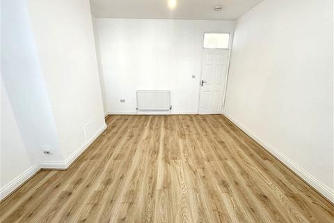 2 bedroom flat to rent, Leytonstone Road, Stratford