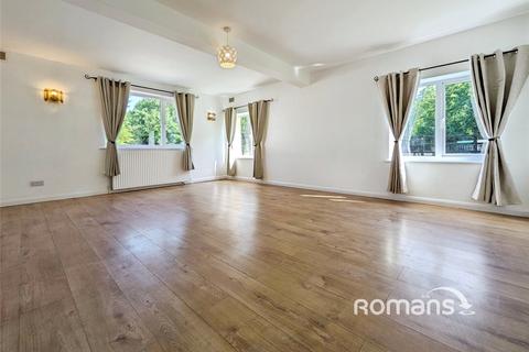 5 bedroom detached house to rent, Chinnor Road, Bledlow Ridge, High Wycombe, HP14
