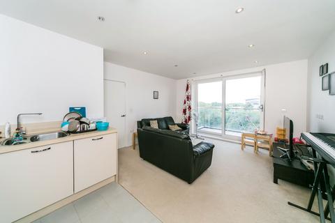 2 bedroom flat to rent, Cygnet House, Drake Way, Reading, RG2