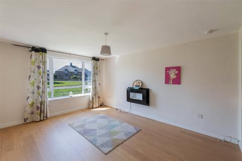2 bedroom flat for sale, 19 Avenue Park, Bridge of Allan, Stirling, FK9