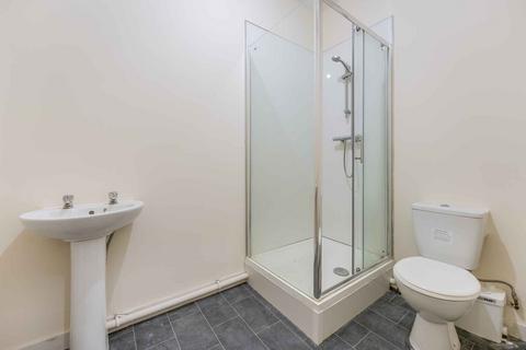 2 bedroom flat to rent, Sandgate, Ayr, KA7
