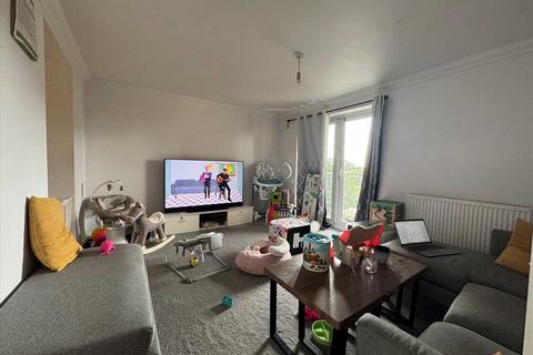 2 bedroom apartment to rent, Blade Court, Romford, Romford