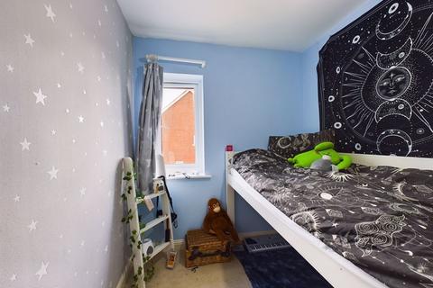 3 bedroom end of terrace house to rent, Milton Place, High Wycombe HP13
