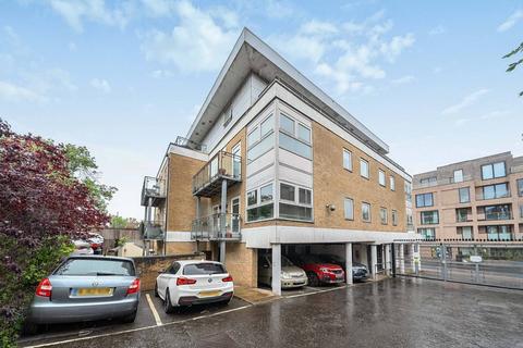 2 bedroom flat to rent, Upper Tooting Road, Tooting, London, SW17