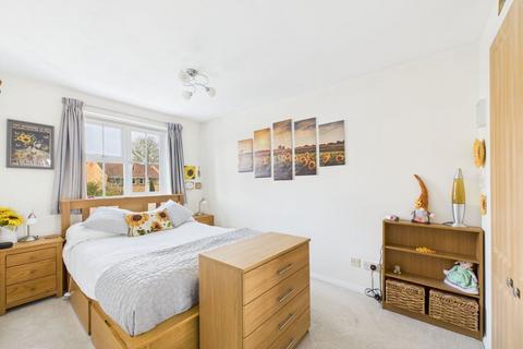 3 bedroom end of terrace house for sale, Ropeland Way, Horsham RH12