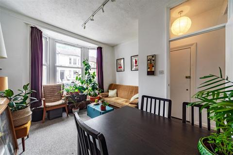 1 bedroom apartment to rent, Gladstone Place, Brighton