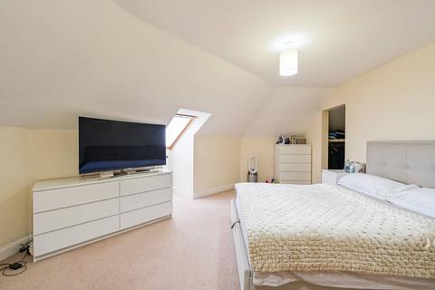 2 bedroom flat for sale, Blacksmiths Court N13,, Wood Green, London, N13