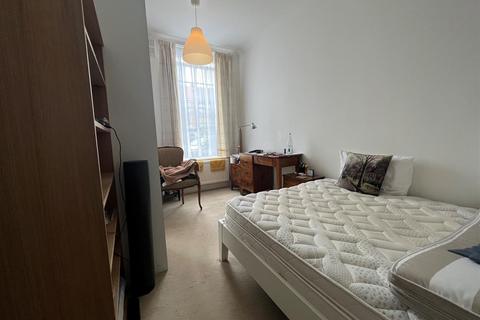 2 bedroom apartment to rent, Vincent Court, Bell Lane, London