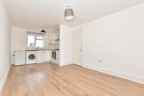 2 bedroom apartment for sale, Bradstone Avenue, Folkestone, Kent