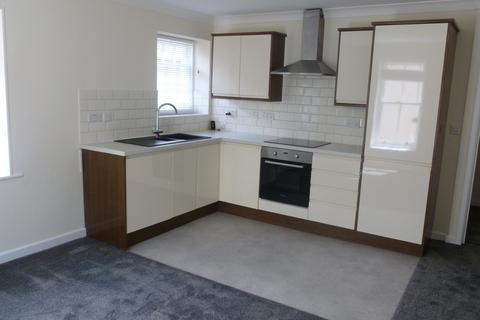 2 bedroom maisonette to rent, Waterloo Street, Teignmouth TQ14