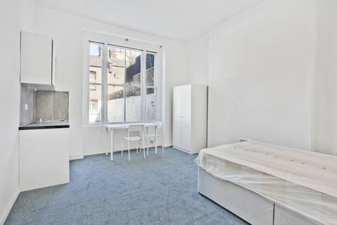 House share to rent, Guilford St, London WC1N