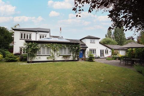 3 bedroom detached house for sale, Longworth Drive, Maidenhead