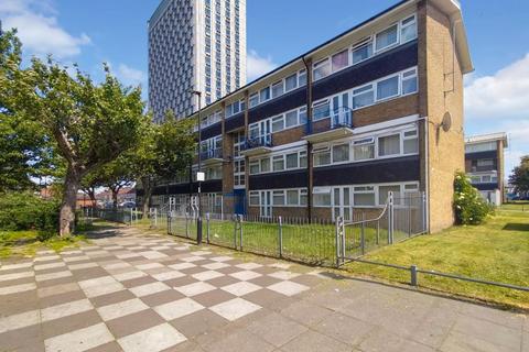3 bedroom apartment for sale, Bounces Road, Edmonton, N9