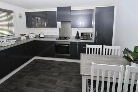 3 bedroom semi-detached house for sale, Tin Lane, Hull