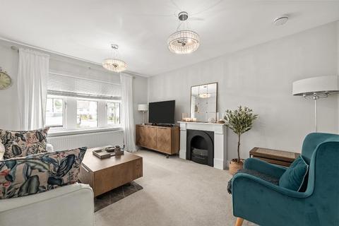 4 bedroom detached house for sale, Kinnaird, Larbert FK2