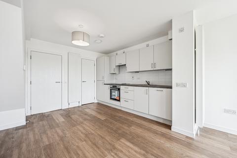 3 bedroom townhouse to rent, Maltings Wynd, Dundashill, Glasgow, G4 9BF