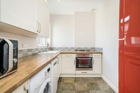 2 bedroom flat for sale, Buchanan Gardens, London NW10